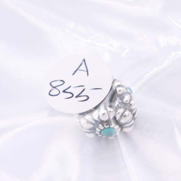 Authentic PANDORA December Birthday Blooms Charm - Picture 10 of 10